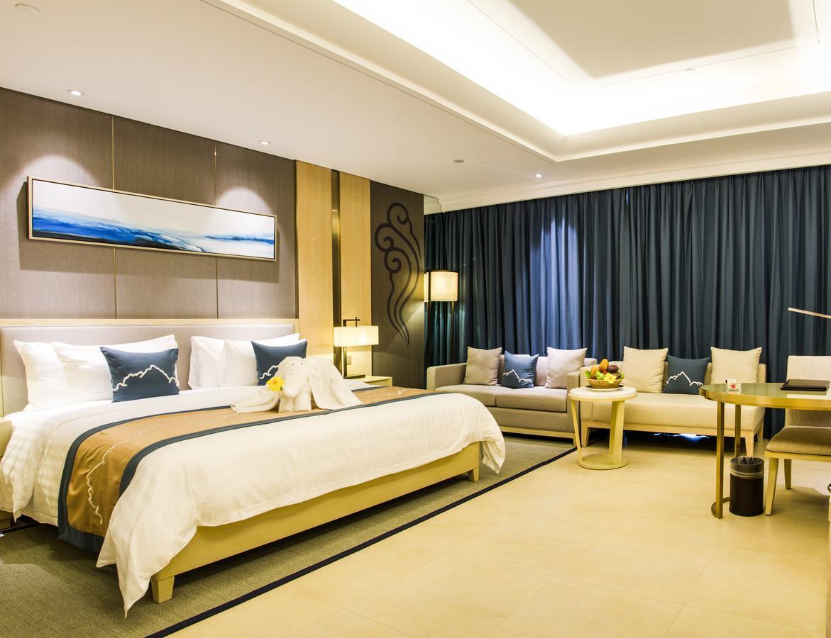 Grand New Century Hotel San-ja Exteriér fotografie